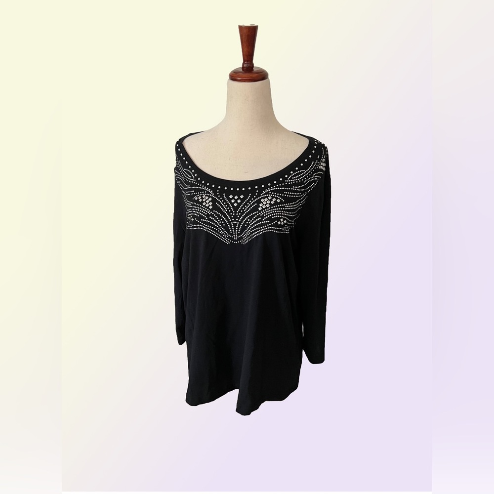 Chico’s - Zenergy Rhinestone 3/4 Sleeve Top - Size: 2 (MEDIUM) - EUC